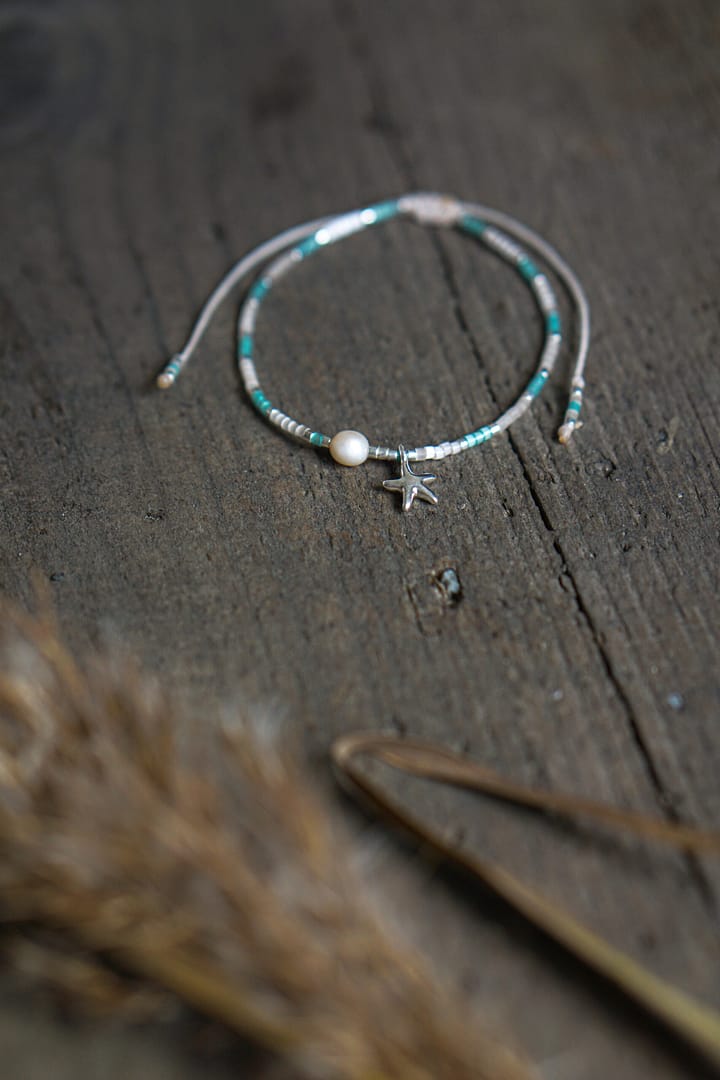 Perlenarmband Aquagrün mit Seestern & Süßwasserperle – Lil's Bay Gems